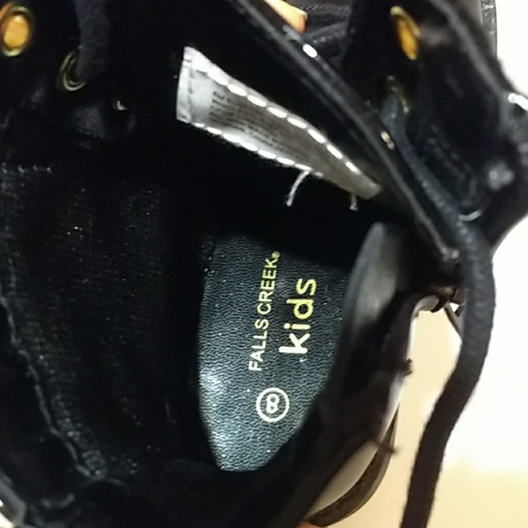 Girls lace up boots, size 8 toddler - Picture 5 of 6